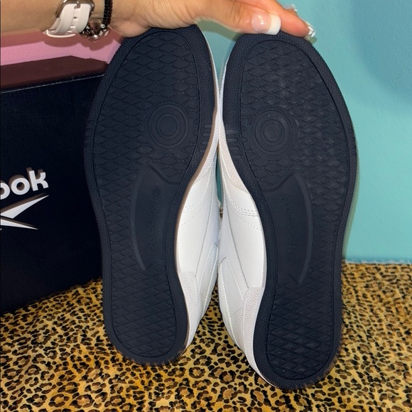 Reebok White & Blue sneakers - Picture 7 of 7